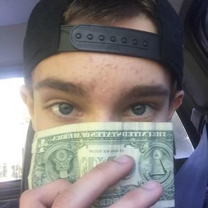 Meet your Posher, Mitchell